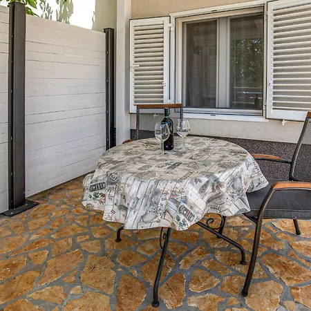 Дом отдыха 1 Bedroom In Rogotin